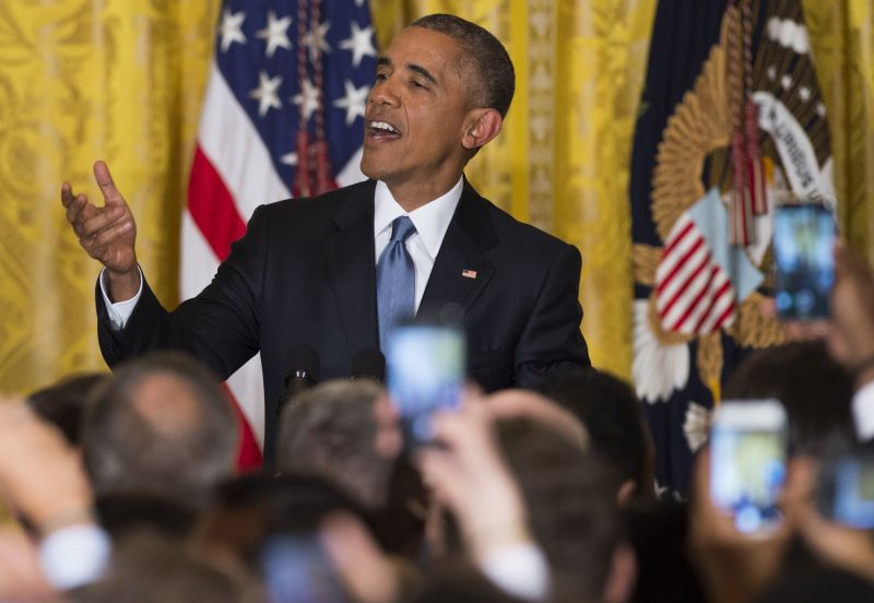 Obama heckled during White House event