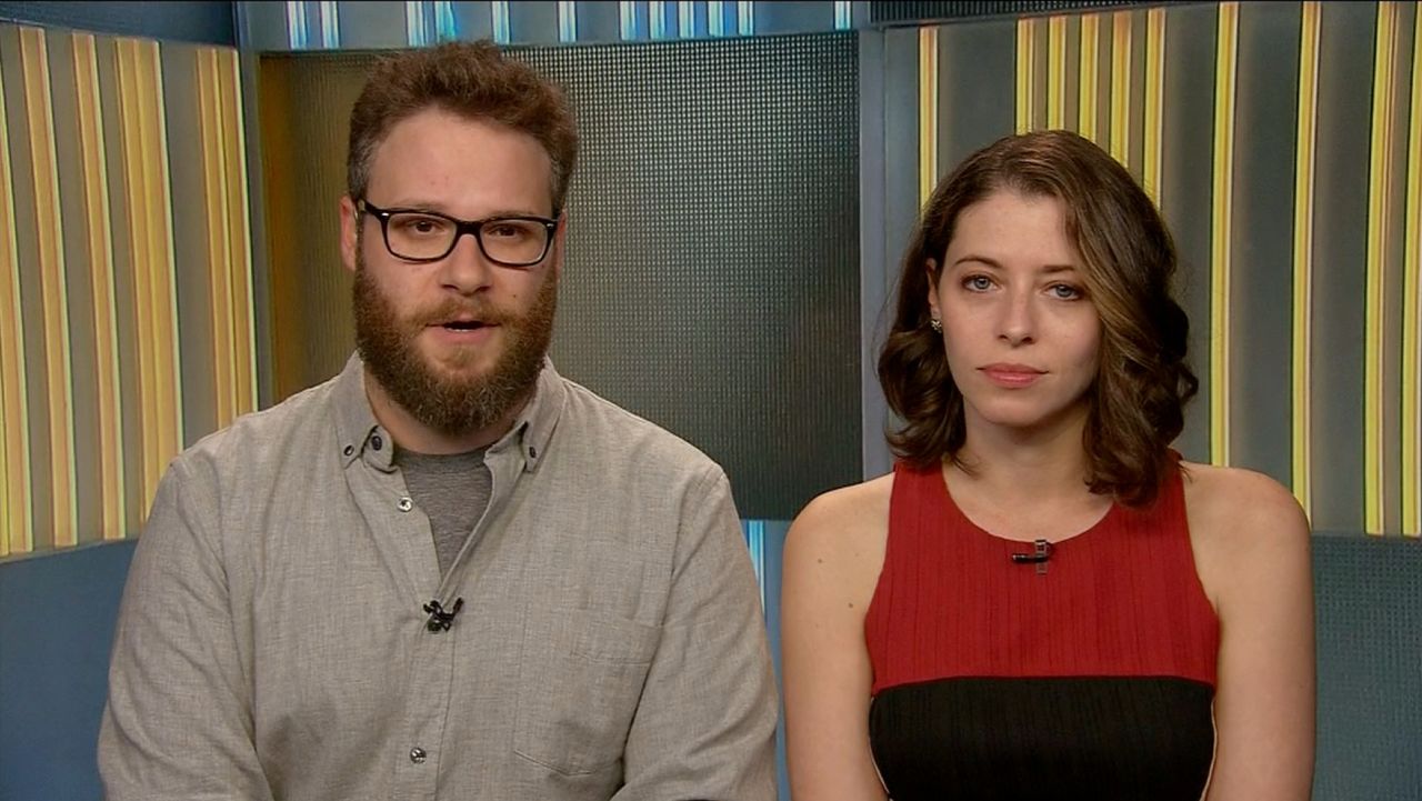 Seth Rogen Lauren Miller Rogen Lead 06 25