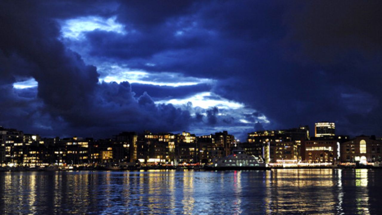 Though Oslo hotels came in 4th overall on Hotels.com's CSI, they serve the world's second most expensive burger meals ($31.18). Their clubhouses, on the other hand, go for $20.12 on average.