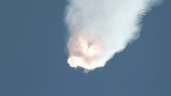 SpaceX falcon 9 rocket explodes