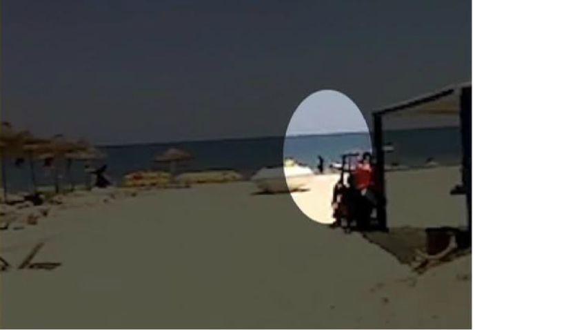 amateur video tunisia attack pkg paton walsh wrn_00013306.jpg