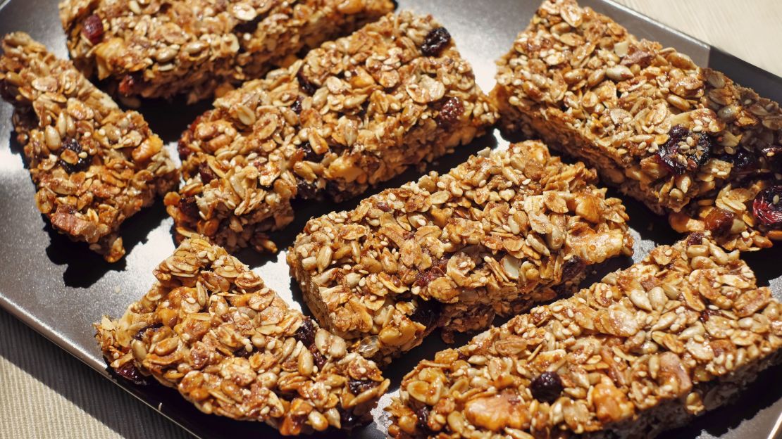 Granola bars are a convenient source of nutrition, but can vary significantly in terms of nutrition.