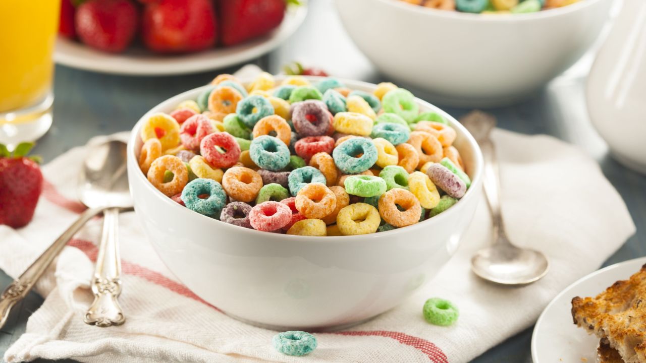 A 2014 report says children's cereals have 40% more sugars than adult cereals, and twice the sugar of oatmeal.