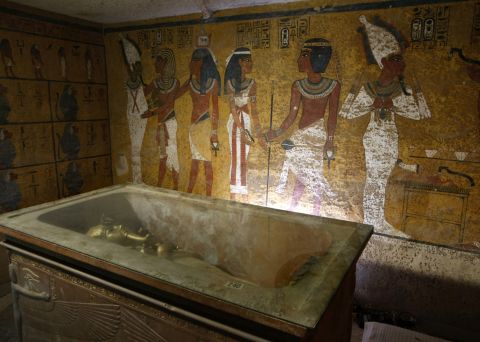 Moisture from the breaths of decades of visitors has caused the deterioration of Tutankhamun's original tomb, say experts. 