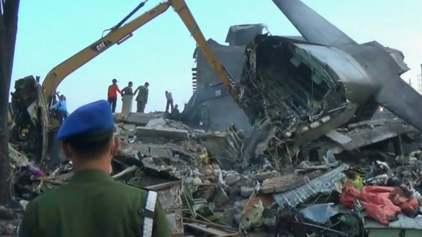 indonesia military plane crash