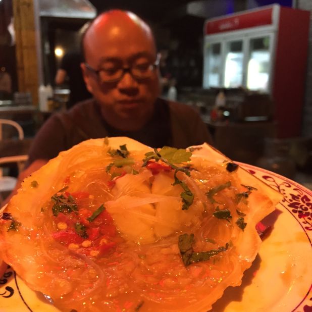 Another seafood speciality in Shanghai is fried and dressed scallops with rice noodles.