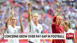 pkg.burke.gender.pay.gap.football_00004125.jpg