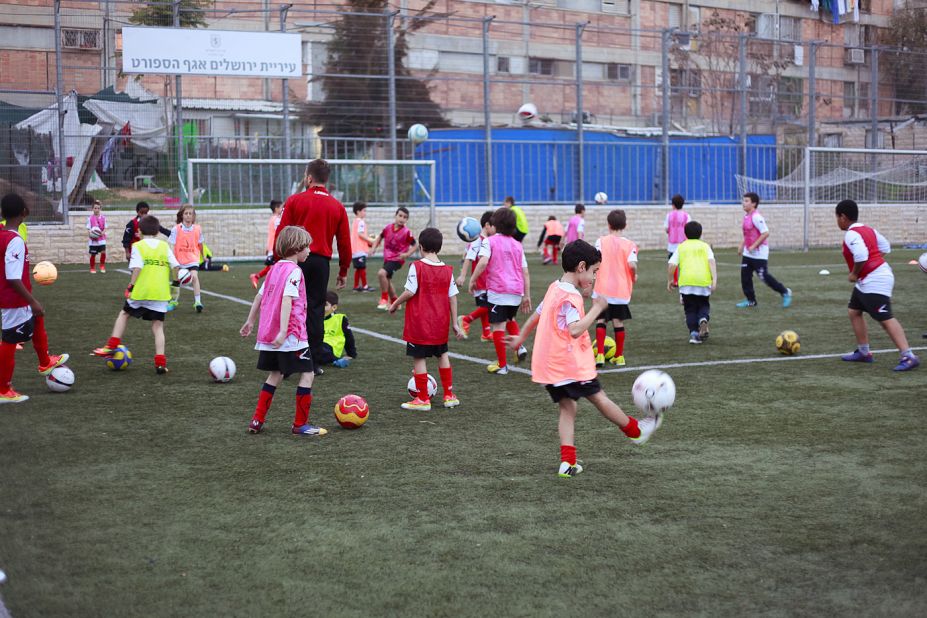 Hapoel Katamon has breathed new life into Israeli football with an all-inclusive approach. The Jerusalem-based club has won admirers from across Europe for programs which bring together children from vastly different backgrounds.