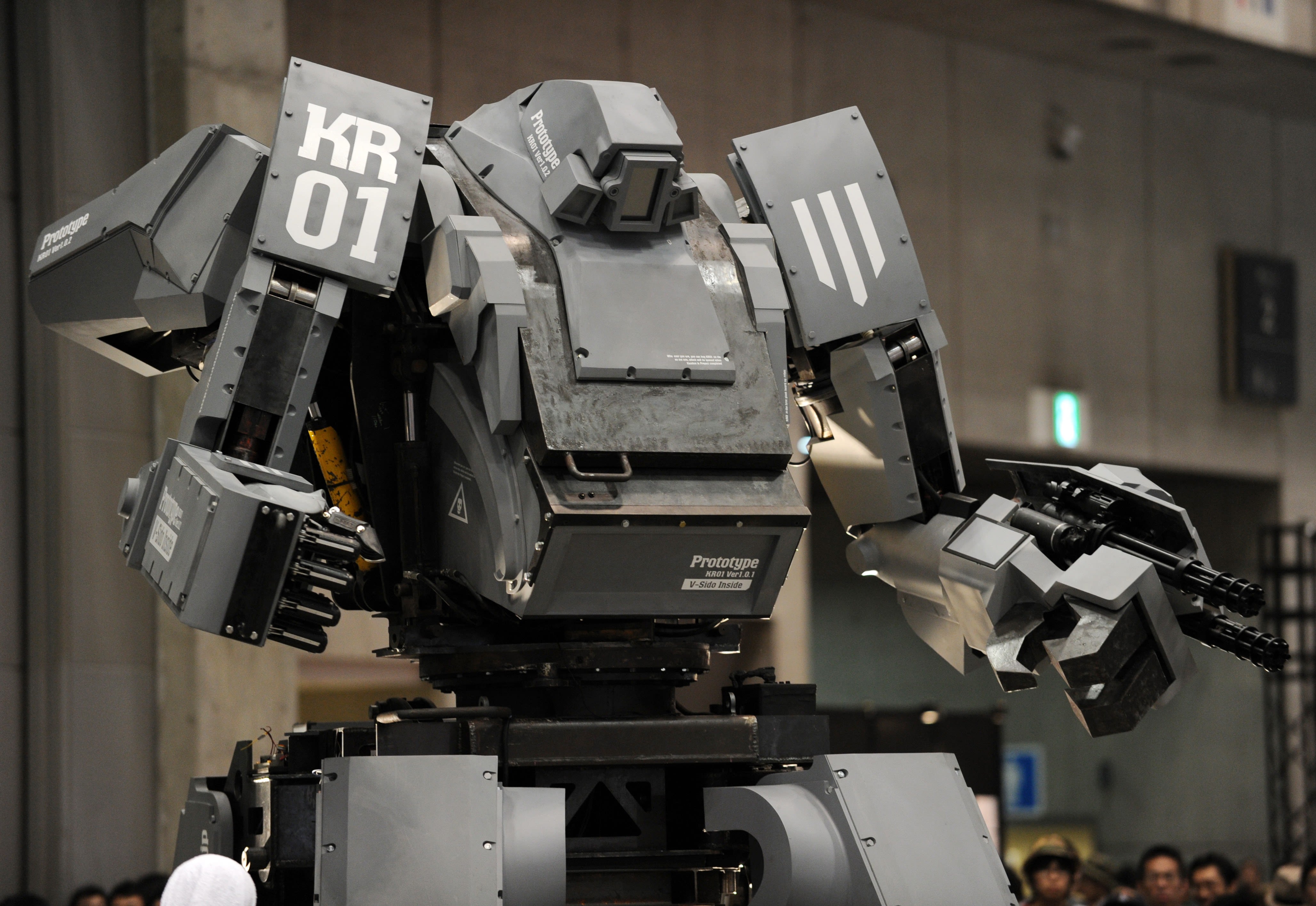 US Vs JP Giant Robot Fight Fantasy Might Be Reality Soon - SlashGear