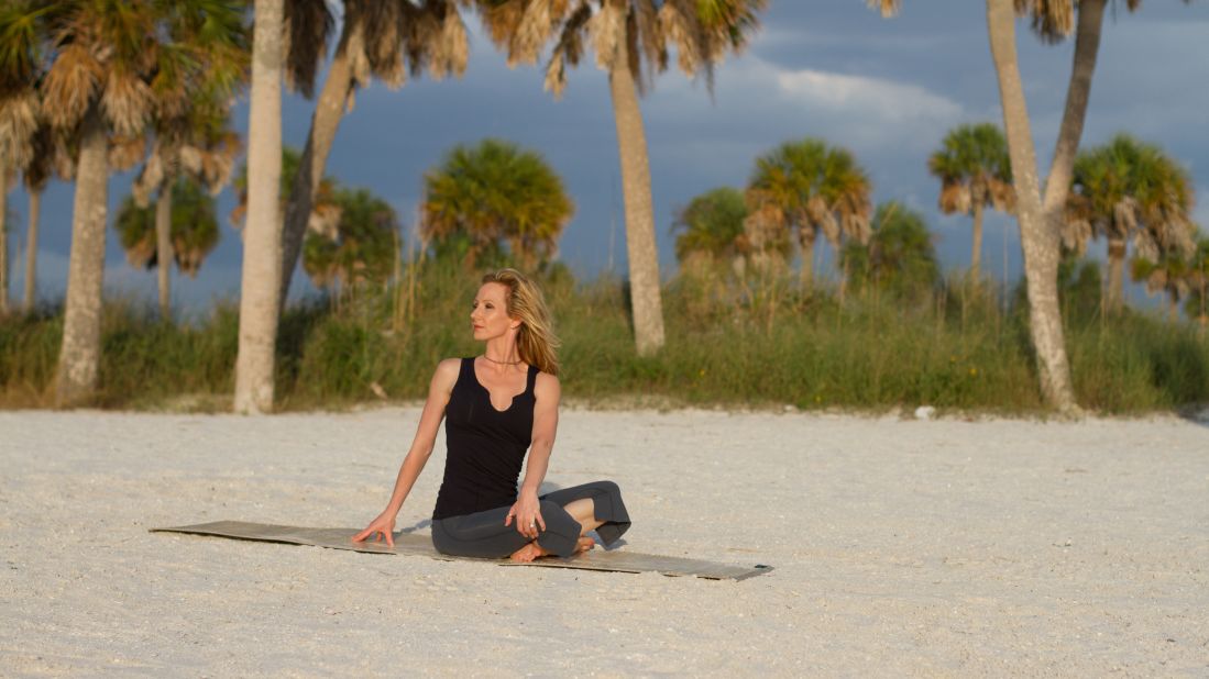 Needle on the beach 🪡 • • • • • • #yoga #asana #ashtangi #yogainspiration  #followme #yogapractice #yogalife #yogi #yogalov