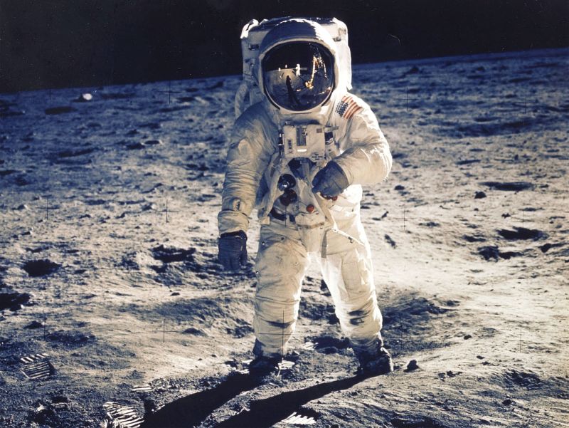 facts about the first man on the moon