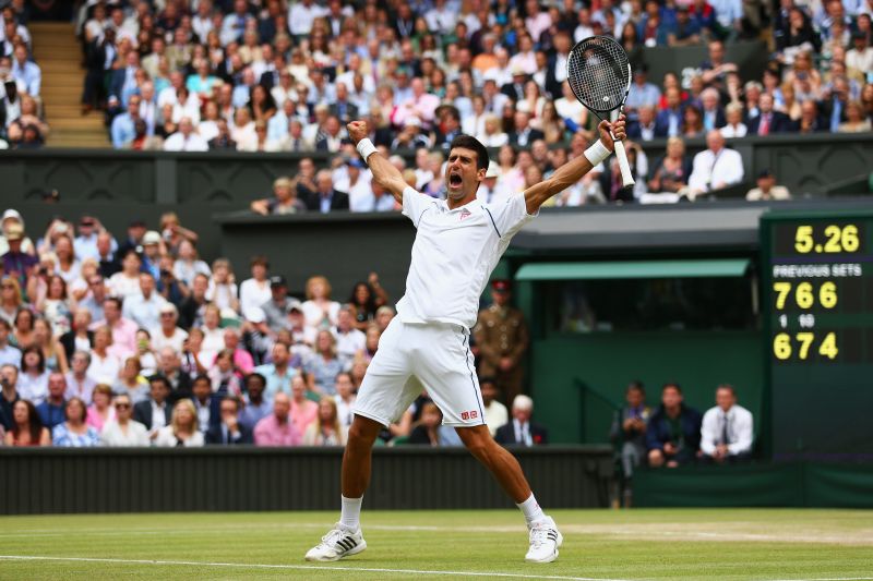 Novak Djokovic Beats Roger Federer At Wimbledon | CNN