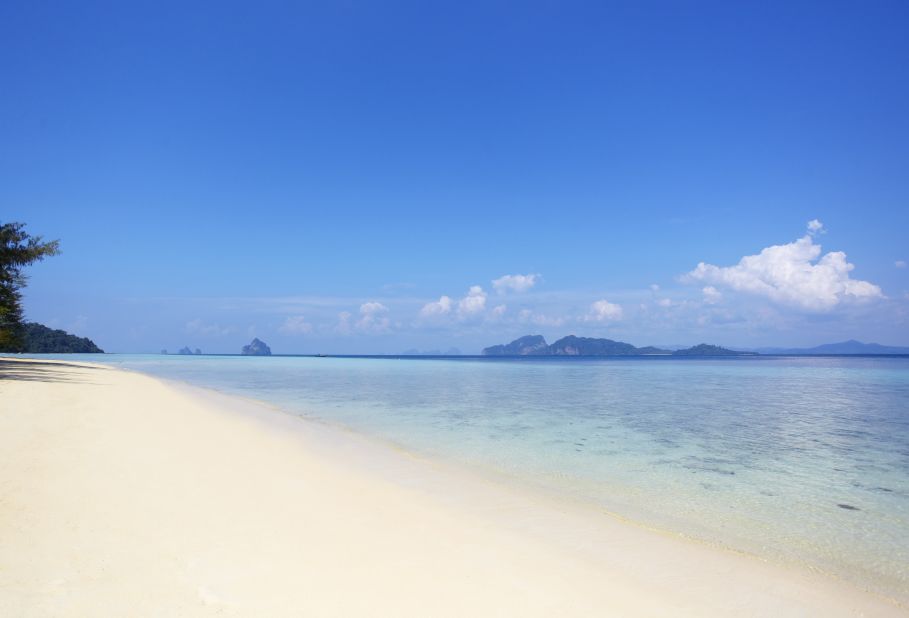 The most popular island of the bunch, Koh Kradan is famous for its stark white sand and clear waters.