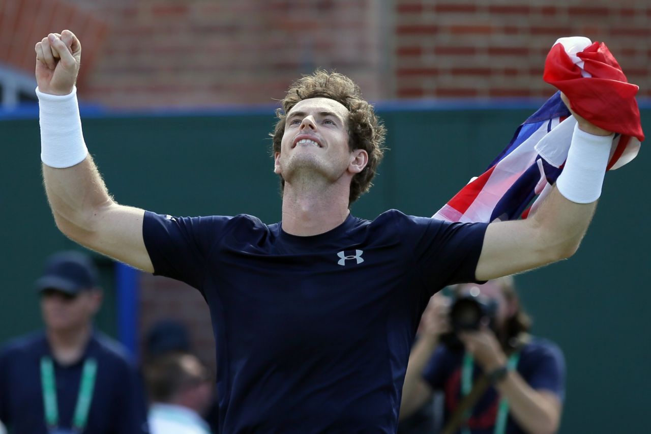 Murray duly wrapped up victory for Britain as he came from a set down to beat Simon at Queens Club to give his team an unassailable 3-1 lead.