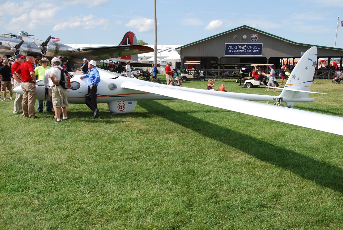 The Oshkosh airshow featured the Perlan 2 glider, designed to set an altitude record for piloted, sustained fixed-wing flight.  