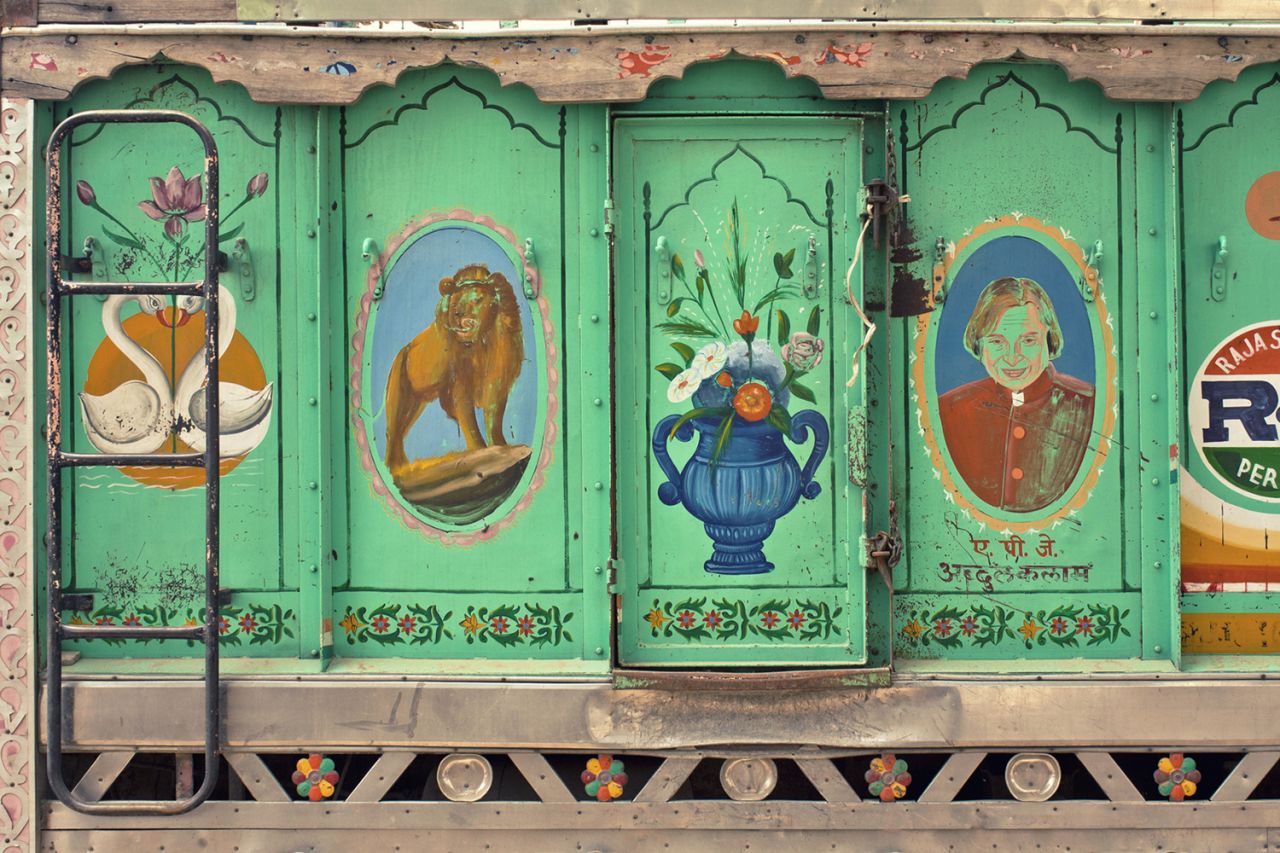 The painted paneling of a truck in Jodhpur.