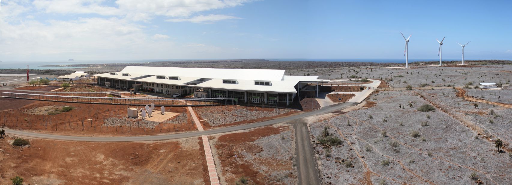Galapagos Ecological Airport was designed to blend in and maintain the natural surroundings. It received the LEED Gold certification from the US Green Building Council in 2014. 