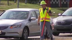 cops disguise construction workers distracted driver text georgia_00000320.jpg