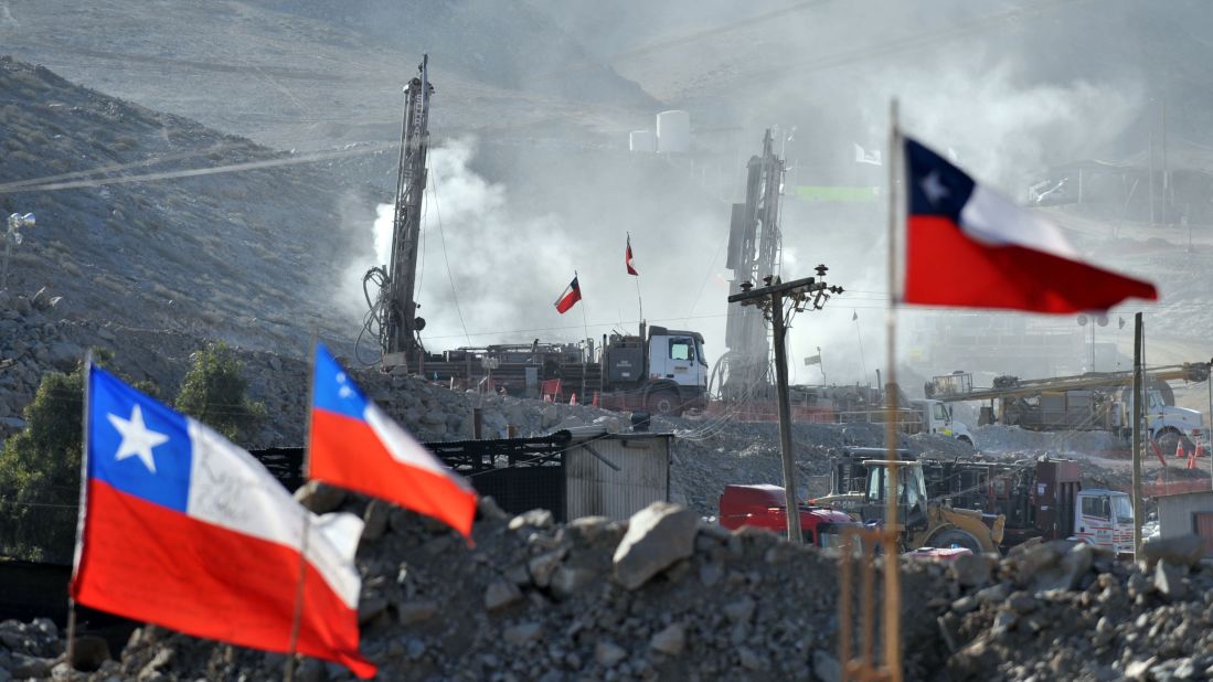 Drilling machines work in the rescue operation on August 24.