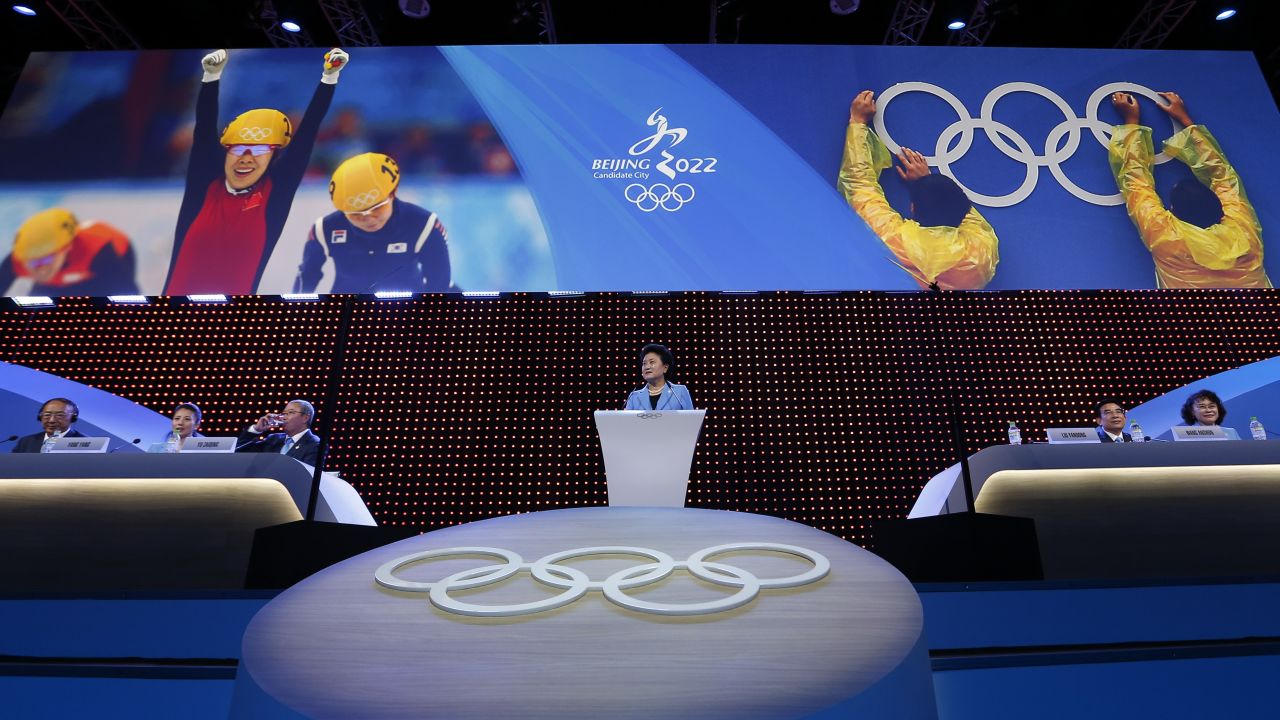 China's Vice Premier Liu Yandong delivers a speech during Beijing's 2022 Olympic Winter Games bid presentation at the 128th IOC session on July 31, 2015 in Kuala Lumpur, Malaysia.