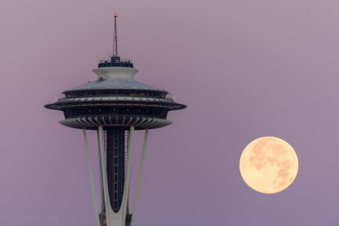 Photographer <a href="http://ireport.cnn.com/docs/DOC-1261097" target="_blank">Tim Durkan </a>captured the bright blue moon in Seattle on Friday, July 31, 2015. "It was spectacular to watch," he said. Click through to see more photos from around the world.