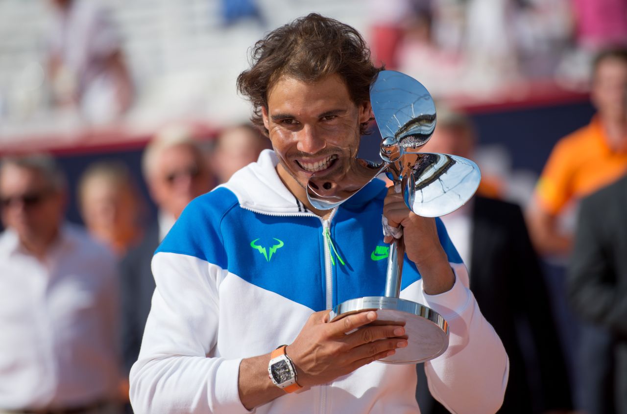 Nadal hasn't made any coaching changes yet and with Toni looking on, he won a tournament in Hamburg a week ago. He didn't, however, have to face anyone inside the top 25. 