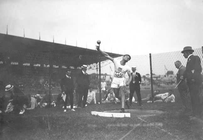 The Games returned to France in 1924, with U.S. athlete Clarence "Bud" Houser winning gold in both the shot put and discus field events -- he defended the latter in Amsterdam four years later.