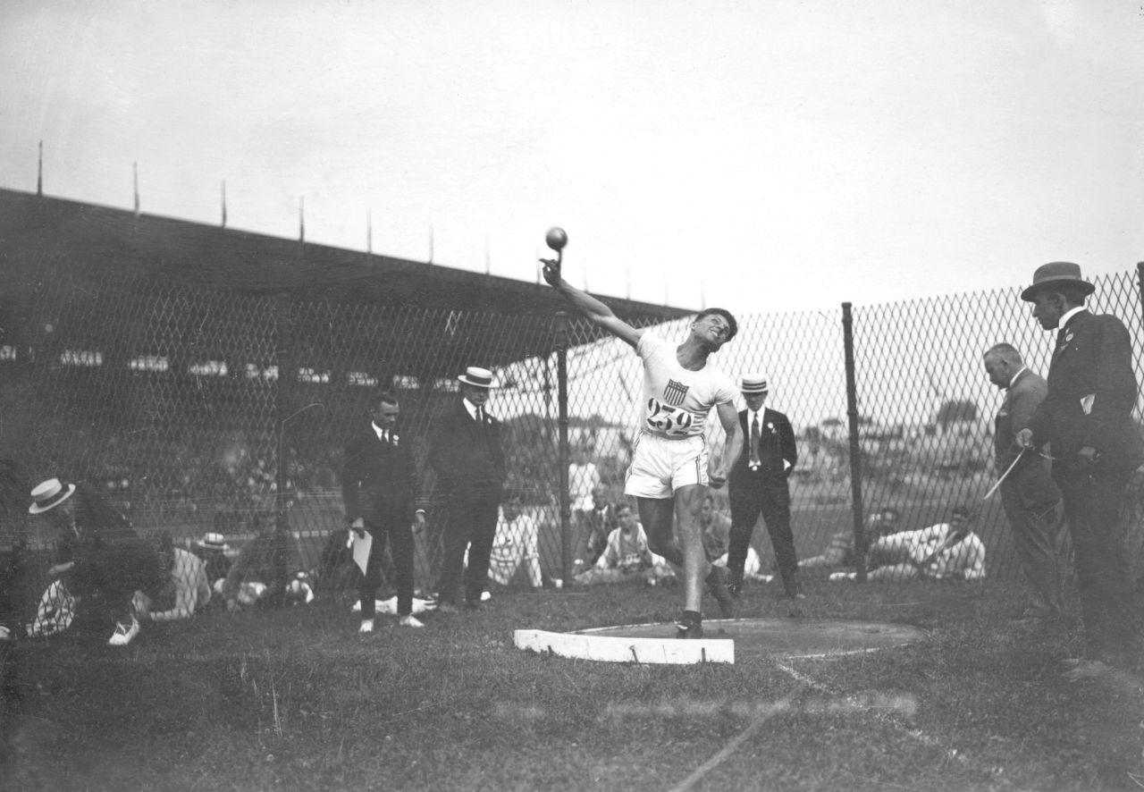 The Games returned to France in 1924, with U.S. athlete Clarence "Bud" Houser winning gold in both the shot put and discus field events -- he defended the latter in Amsterdam four years later.