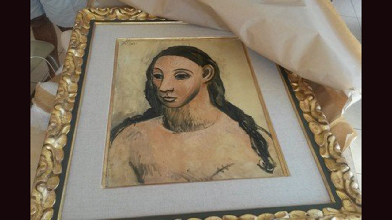 French customs seized Picasso's "Head of a Young Woman" belonging to Spanish banking billionaire from yacht in Corsica.
