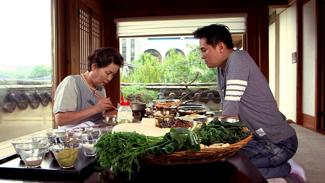 In the latest episode of CNN's Culinary Journeys, Edward Kwon travels to Jeonju, a famous South Korean food city, to learn to make the perfect bibimbap.