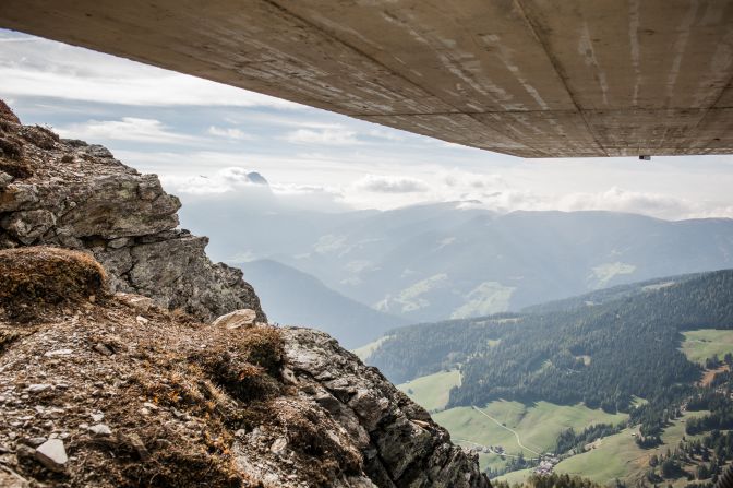 "The orientation of the windows was crucial, because I used the mountains outside of the museum to tell a story inside," Messner told CNN.