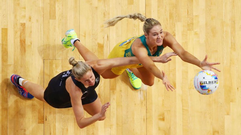 Caitlin Bassett of the Diamonds competes with Casey Kopua of New Zealand during the 2015 Netball World Cup match between Australia and New Zealand on Sunday, August 9, in Sydney.  