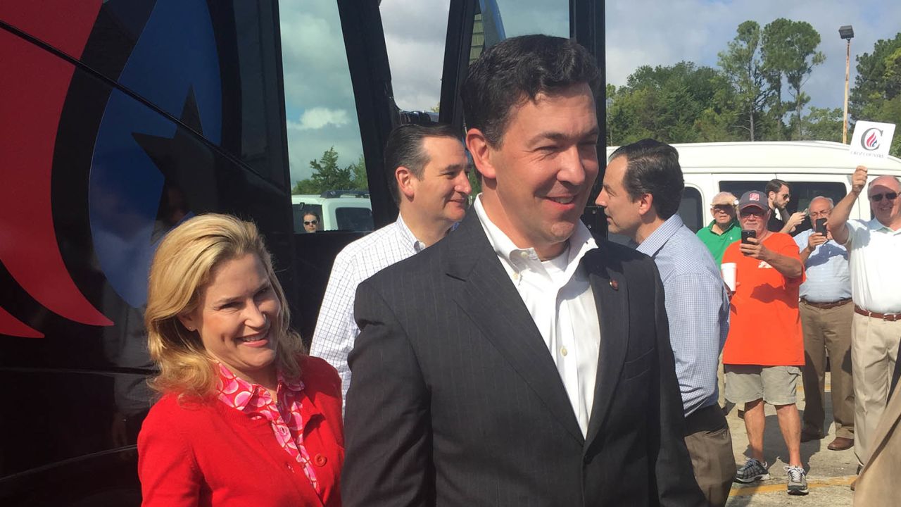 Mississippi Republican state Sen. Chris McDaniel said Wednesday he's switching races and will run for the seat of retiring Sen. Thad Cochran, rather than in the GOP primary against Sen. Roger Wicker. 