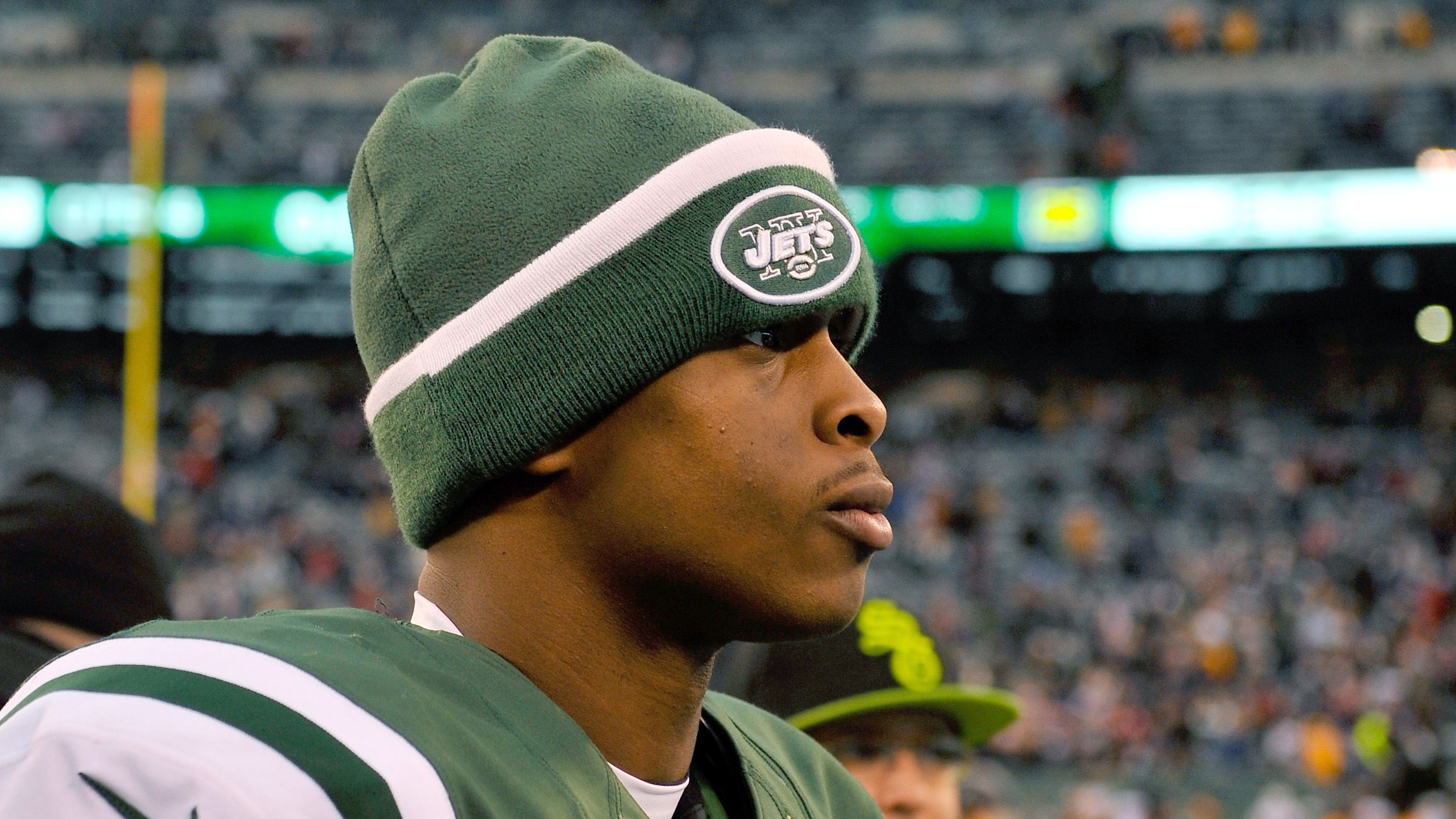 Geno Smith of New York Jets out 6 to 10 weeks with broken jaw - ESPN