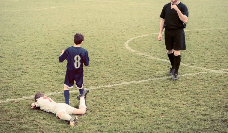 It was the 1998 World Cup round of 16 and England was looking to avenge its defeat to Argentina 12 years earlier. The world was introduced to a baby-faced Michael Owen who scored one of the most memorable goals in the tournament's history, but the match will always be remembered for David Beckham's petulant kick at Diego Simeone that earned the England midfielder a red card -- and effigies later burnt back home.