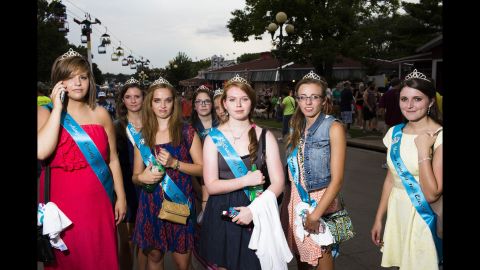 County Fair Queens pose for a picture. 