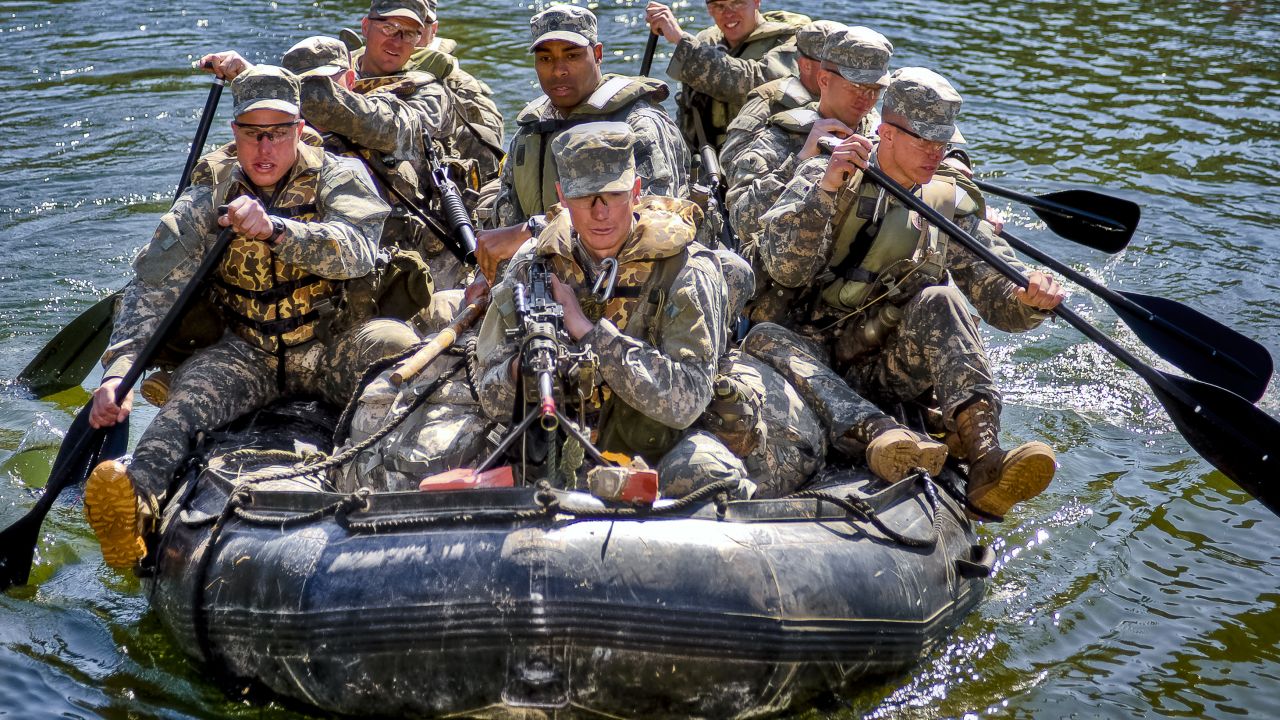 15 FEB 2011 - US Army Rangers, small boat movement training.  Florida Phase; Camp Rudder, FL.  Photo by John D. Helms - john.d.helms@us.army.mil