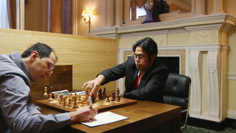 Getting to know Grandmaster Hikaru Nakamura - Student Life