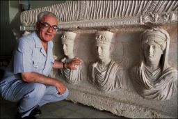 Khaled al-Asaad in front of a rare sarcophagus dating from the first century.