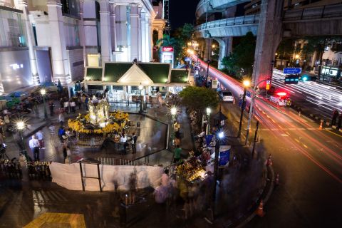 At least 10 people are believed to have taken part in the bombing, but the attack is unlikely to be linked to international terrorist groups, Thai authorities say.