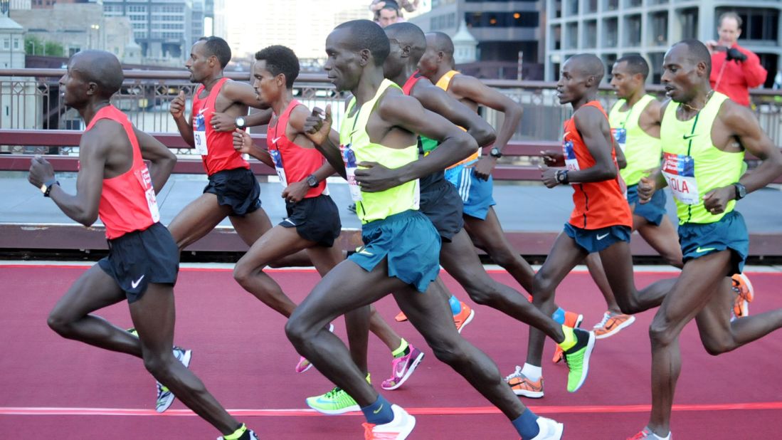 Chicago Marathon attracts 45,000-plus participants from more than 120 countries, but the city itself remains the star of the show. 