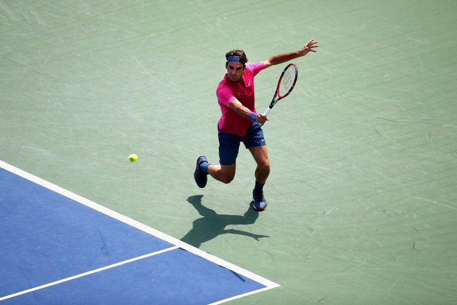 Federer started strongly in the afternoon heat and wore Djokovic down to to take the first set after a tie-break.