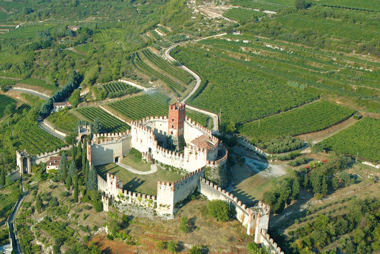 The Pieropan winery offers awesome views over Soave Castle, as well as a medium-bodied, crisp Soave Classico. 