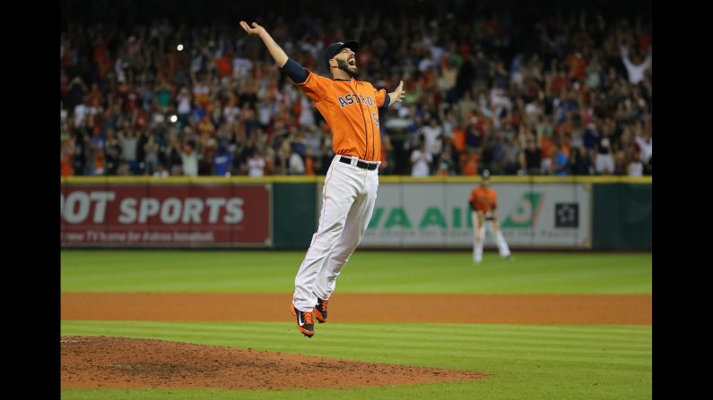 Houston pitcher Mike Fiers celebrates after he threw a no-hitter against the Los Angeles Dodgers on Friday, August 21.