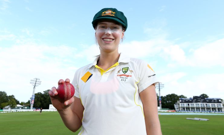 Ellyse Perry is one of Australia's most famous sportswomen, making her debut for the national cricket and soccer teams at the age of 16.