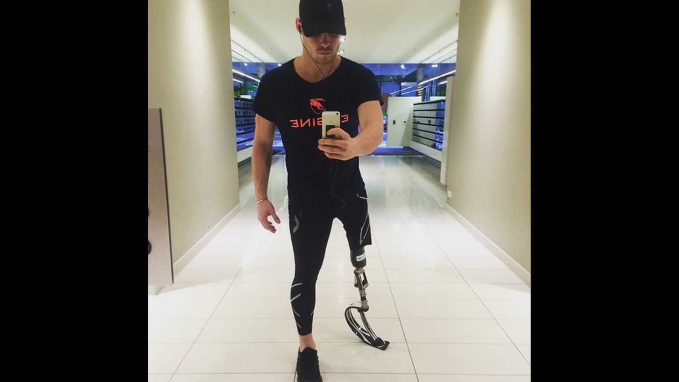 Australian Paralympic swimmer and gold medalist Sam Bramham <a href="https://instagram.com/p/6zBFDjA6dO/" target="_blank" target="_blank">posts a selfie to Instagram</a>. "Taking the blade out for a sprint!" 