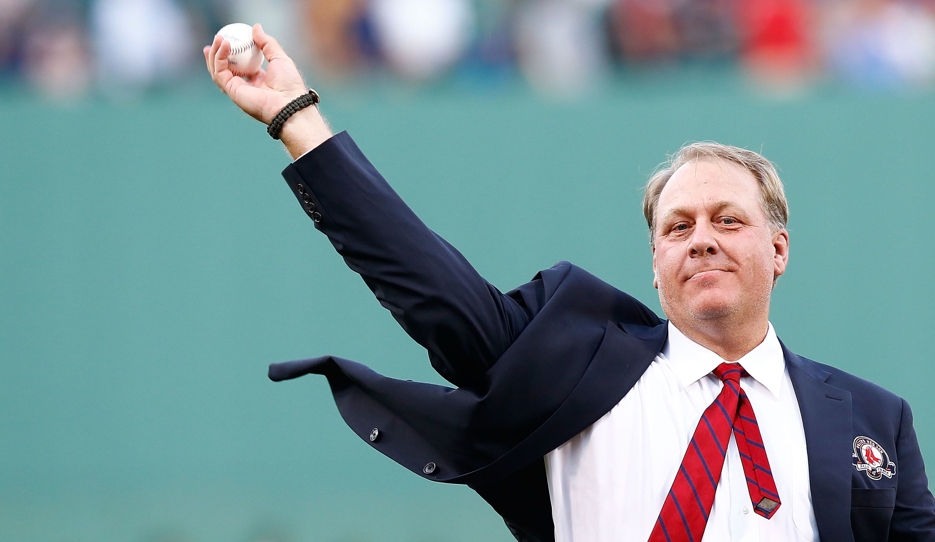 Yankees employee fired for vulgar tweets about Curt Schilling's daughter