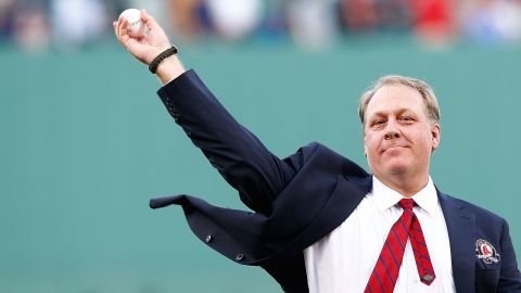 Curt Schilling tweeted: "It's said that only 5-10% of Muslims are extremists. In 1940, only 7% of Germans were Nazis."