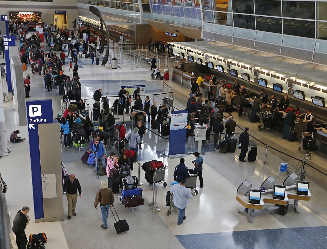 <strong>9. Dallas-Fort Worth International Airport </strong>kept ninth place with nearly 64 million passengers. It also came in fourth place on the list of aircraft movements.
