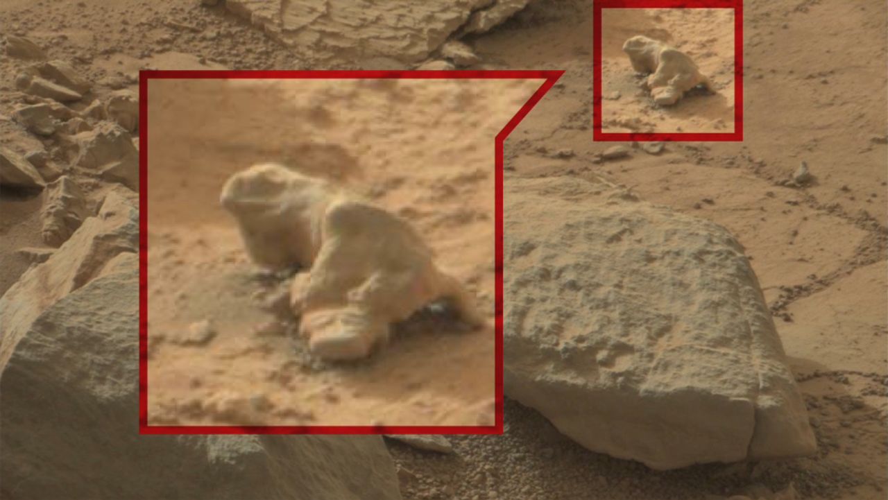 Searching for alien life in Mars photos